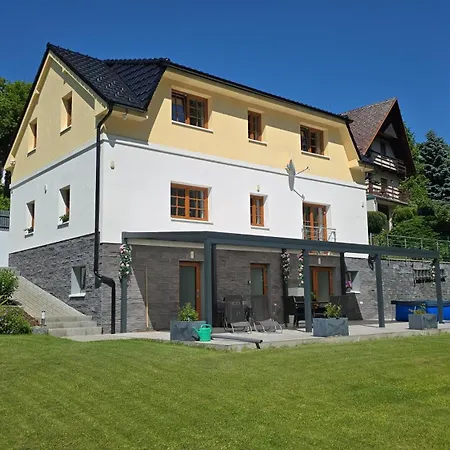 Daisy Posazavi - Rekreacni Blizko Prahy * Bohuliby